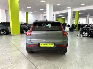 Volvo XC40 Momentum Core T2 1.5G 129CV Auto.