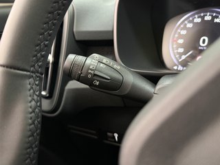 Volvo XC40 Momentum Core T2 1.5G 129CV Auto.