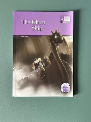 The Ghost Ship - Julie Hart (Burlington Books)