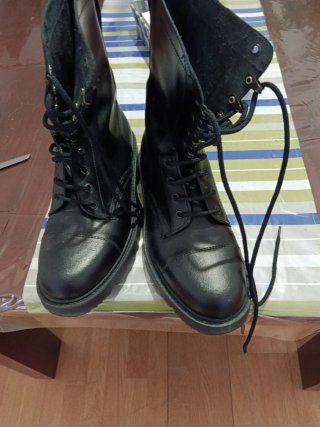 Botas militares negras talla 42