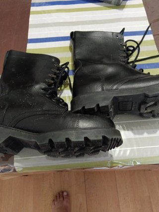 Botas militares negras talla 42
