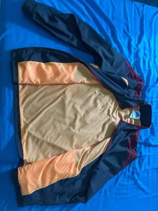 Chaqueta Adidas Negra y Naranja