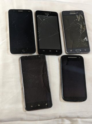 Lote di cellulari