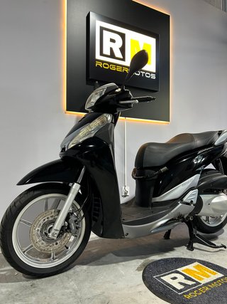 Honda SH300