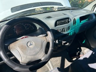 Mercedes-Benz eSprinter 2005