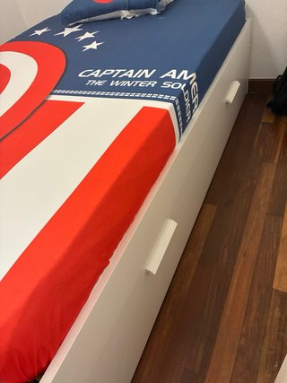 Cama 140cm con colchón de regalo