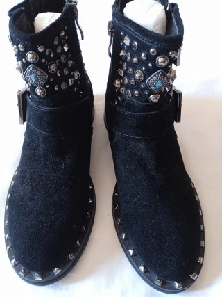Botines Alma en Pena Serraje Tachas Hebillas