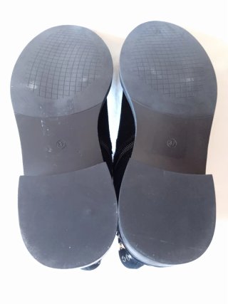 Botines Alma en Pena Serraje Tachas Hebillas
