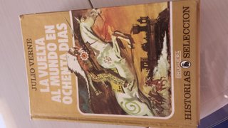 Lote de tres libros de aventuras. Años 80.