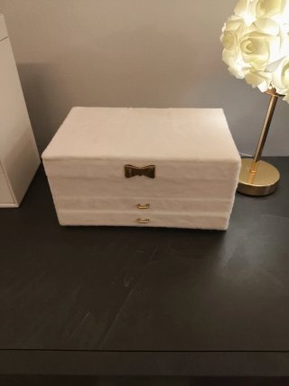 Portagioie grande bianco con dettagli oro