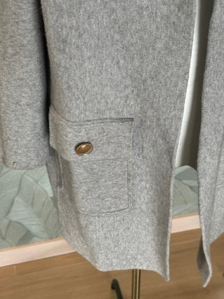 Chaqueta gris abierta