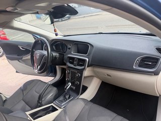 Volvo V40 2016 2.0d 150cv