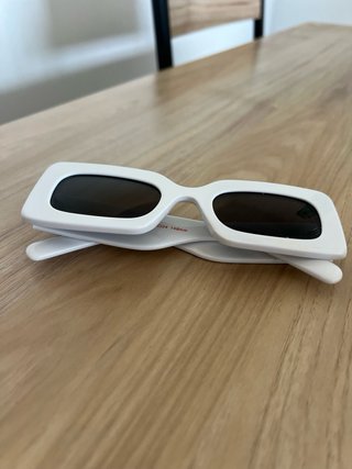 Gafas de sol blancas