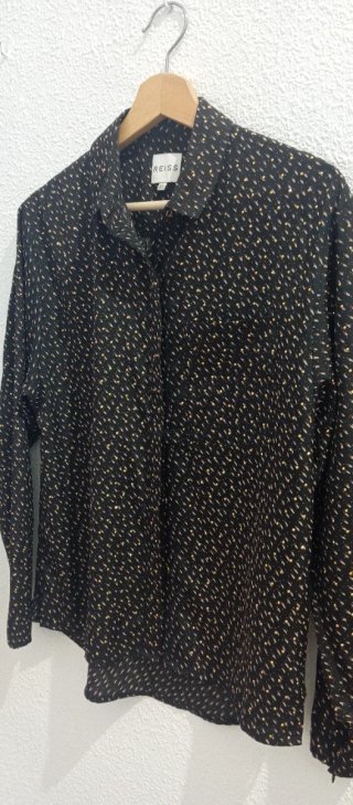 Camisa Reiss Negra con Detalles Dorados Talla L