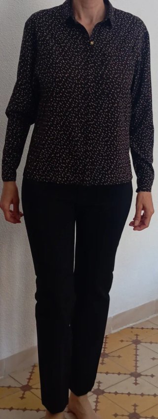 Camisa Reiss Negra con Detalles Dorados Talla L