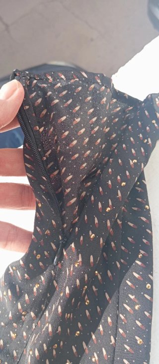 Camisa Reiss Negra con Detalles Dorados Talla L