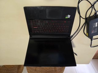 Portátil MSI ms-16w1 Roto