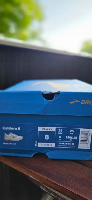 Brooks Caldera 8 trail Talla 38