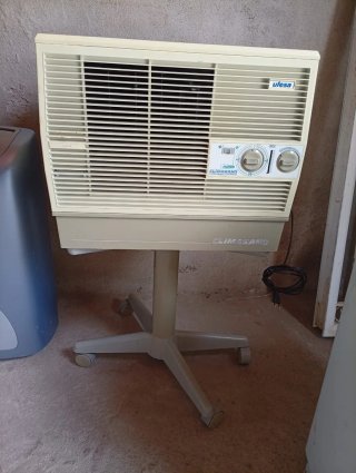 Climatizador UFESA Beige