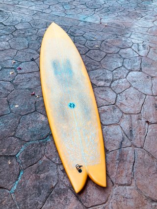 Tabla de surf Twin Singlefin Atisha
