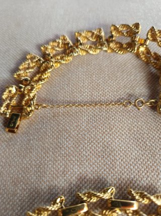 Conjunto collar y pulsera dorados tapado en oro 18