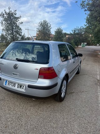 Volkswagen Golf 2002