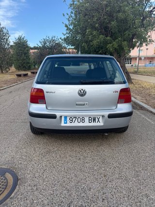 Volkswagen Golf 2002