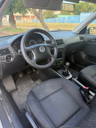 Volkswagen Golf 2002