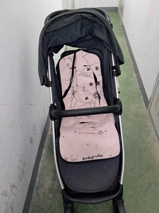 Carro de bebé niña