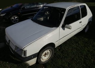 Peugeot 205 1998