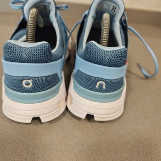 Zapatillas On Running Cloudswift Talla 42
