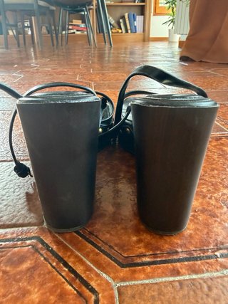 Sandalias Zara cuña negras tachuelas doradas