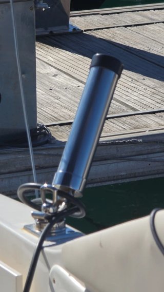 Barco Monterey 242 Cruiser