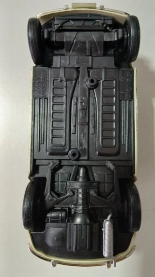 Seat 600 D 1/18