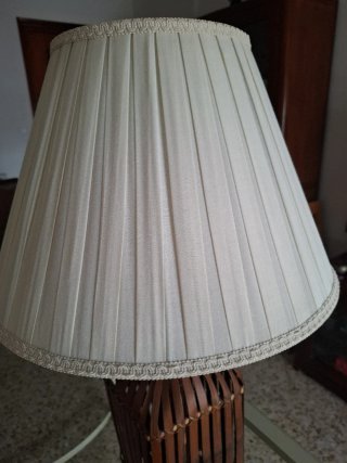 Lámpara de mesa.