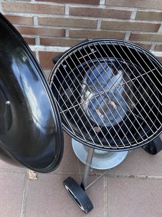 Barbacoa Carbón Pequeña.