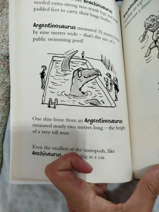 Horrid Henry's Dinosaurs