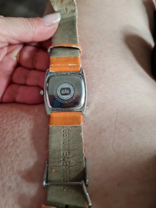Reloj Gas Mujer Naranja y Plateado