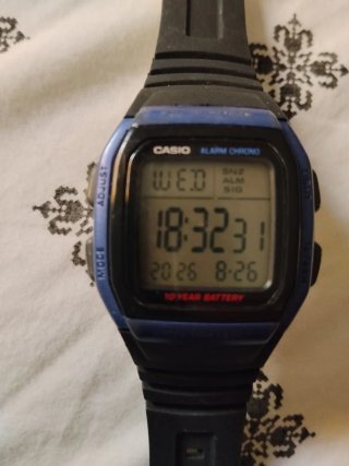 Reloj Casio W-96H