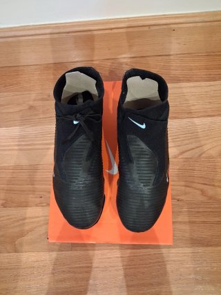 Botas de fútbol Nike Talla 40.5