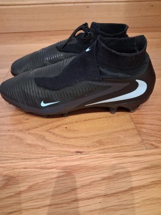 Botas de fútbol Nike Talla 40.5