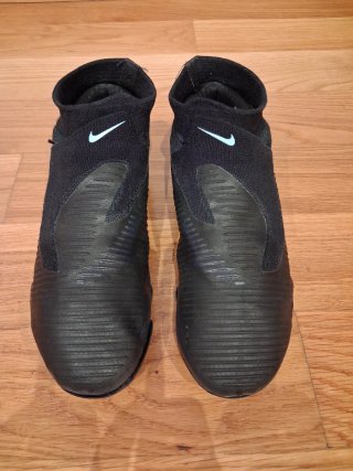 Botas de fútbol Nike Talla 40.5