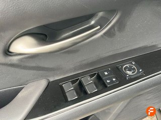 Lexus UX 2.0 250h Business