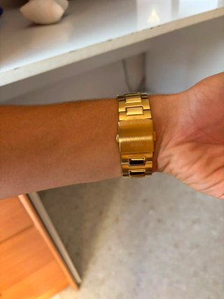 Reloj Guess Dorado Original.