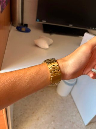 Reloj Guess Dorado Original.