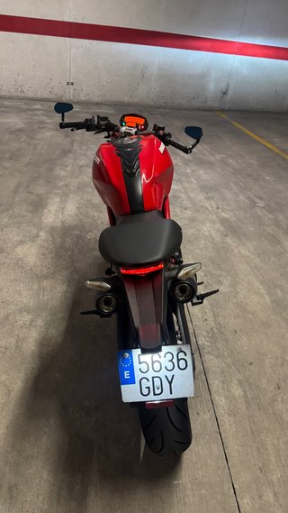 Ducati Monster 696 Roja 2008
