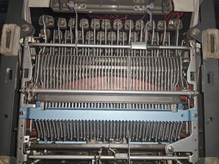 Máquina de escribir Olympia Monica vintage