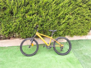 Bicicleta infantil naranja