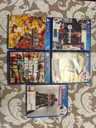 PS4 (PlayStation 4) + 3 Mandos + Juegos