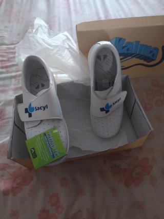 Zapatos Sacyl Blancos Piel Delicada Sin Estrenar